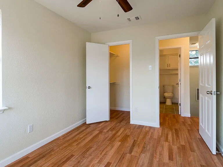 6536 Bronze Leaf Dr — Photo 13
