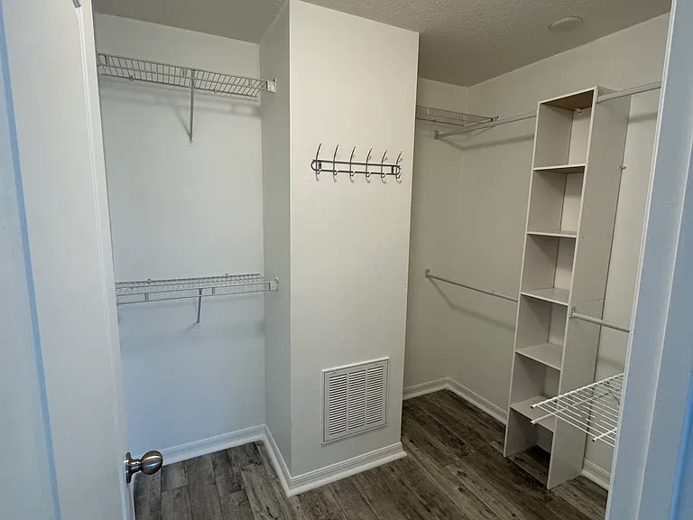 4257 Regal Town Ln — Photo 28