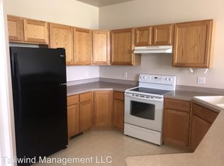 633 S 38th St W, Billings, MT 59102