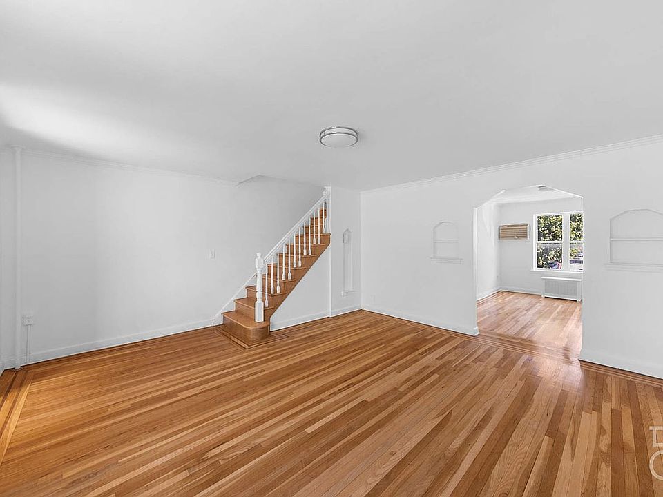 1st image of 4813 28th Ave