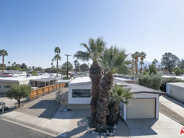 32521 Merion Dr, Thousand Palms, CA 92276