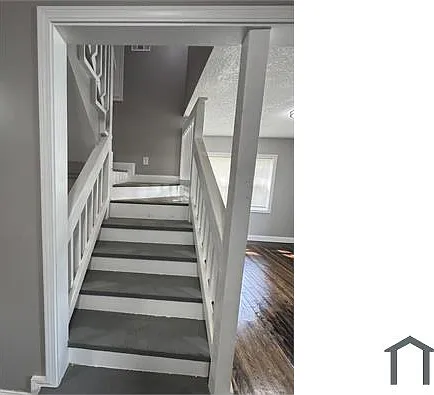 4 bed, $1,600 — Photo 2