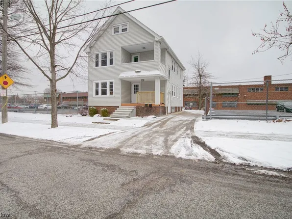 1567 W 116th St, Cleveland, OH 44102