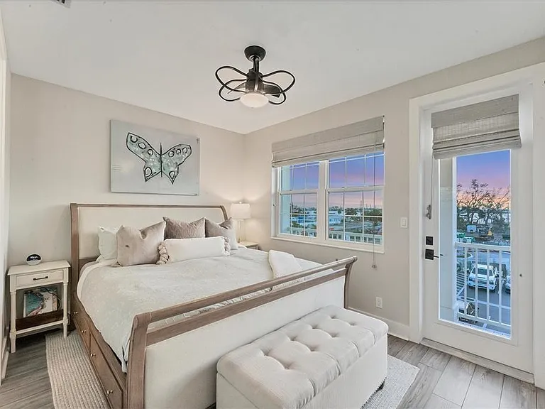 4357 Marina View Way — Photo 38