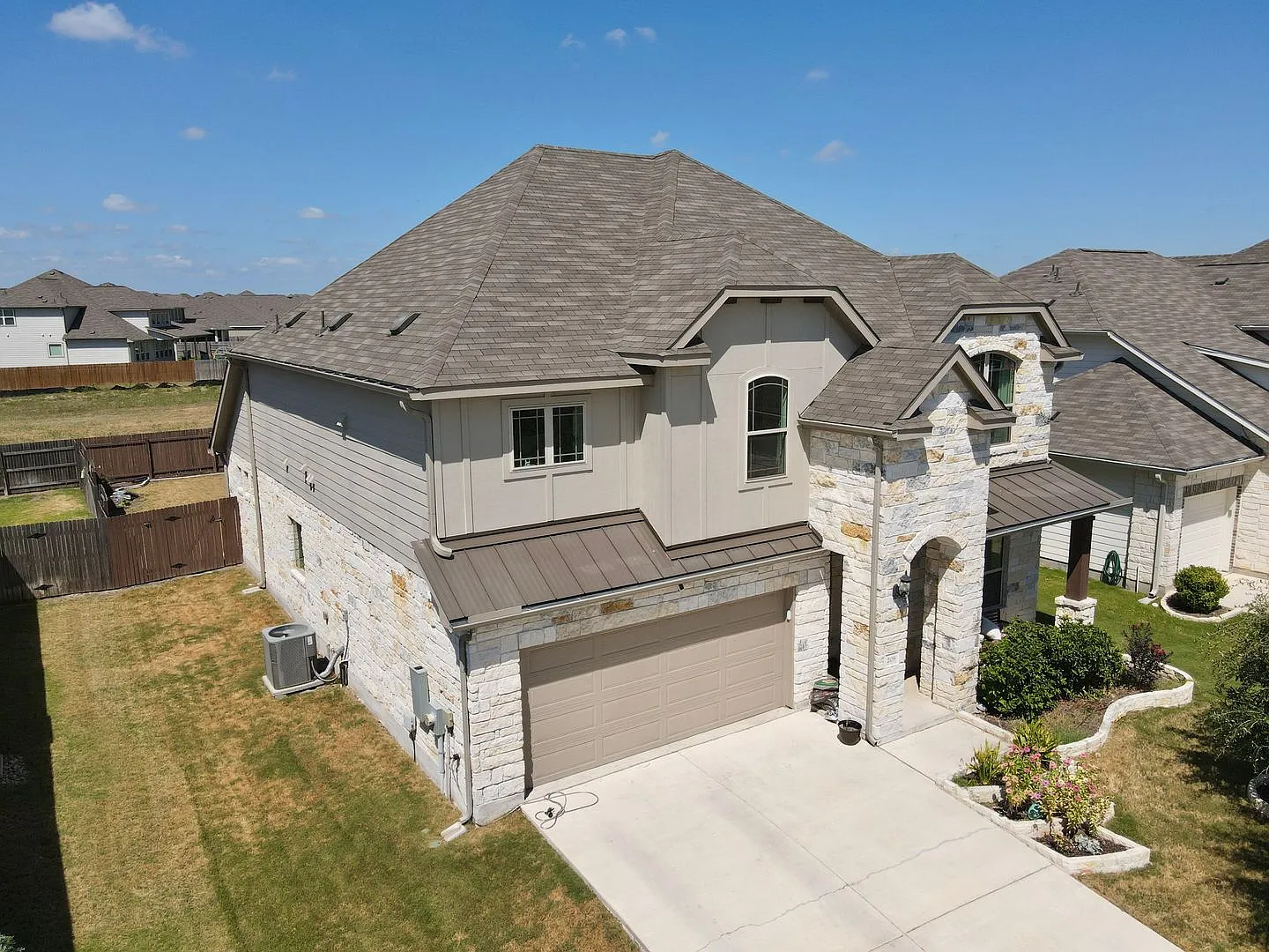 Beautiful 3-Bed, 2.5-Bath Home in Hutto, TX! — Photo 1
