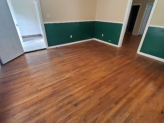 2nd image of 624 626highlandavenue