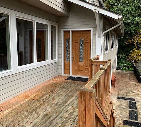 Front Door/Deck