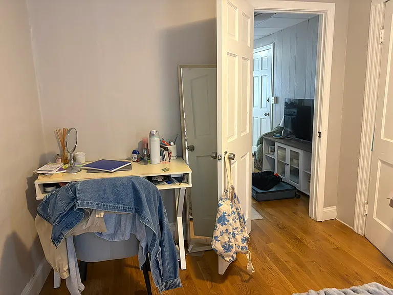 10 Wiget St #5 — Photo 8
