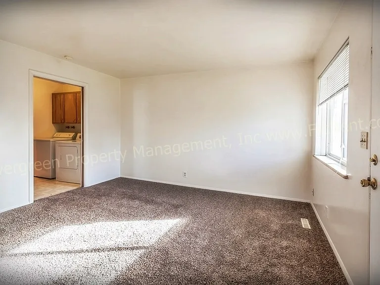 309 N Shields — Photo 39
