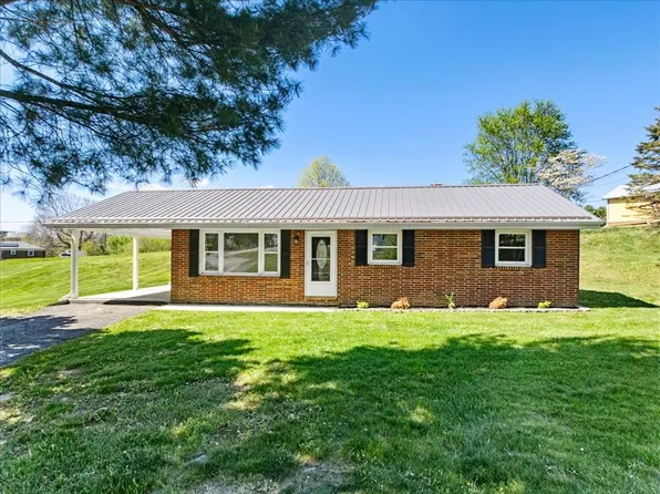 311 Chinquapin Ave, Rural Retreat, VA 24368