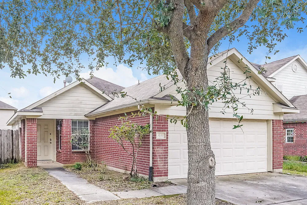3 bed, 2.0 bath, 1375 sqft, $1,675 — Photo 3