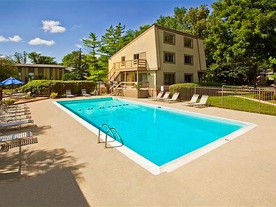 2nd image of 2057 Boulder Dr APT G13