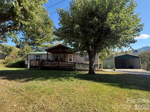 97 Fair Haven Dr, Burnsville, NC 28714