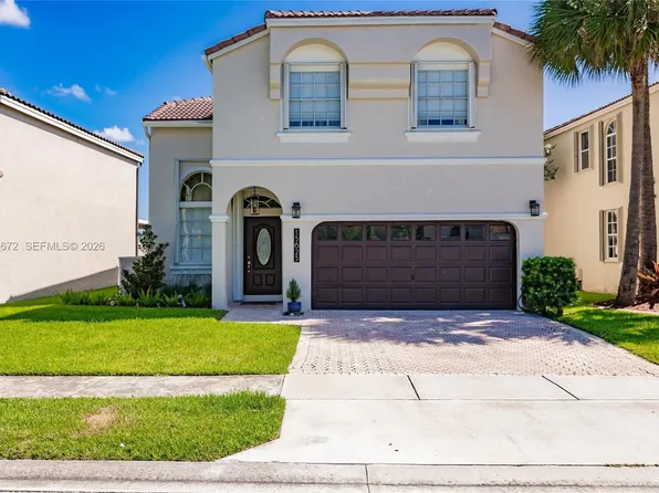 15623 NW 5th St, Pembroke Pines, FL 33028