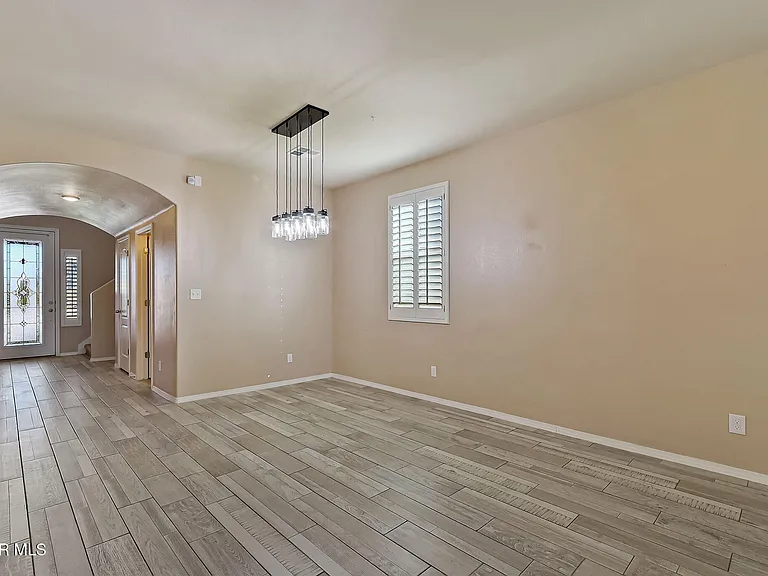 3921 Desert Dunes Dr — Photo 10
