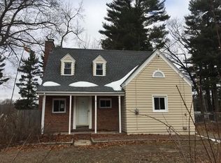 72 Parkerview St, Springfield, MA 01129