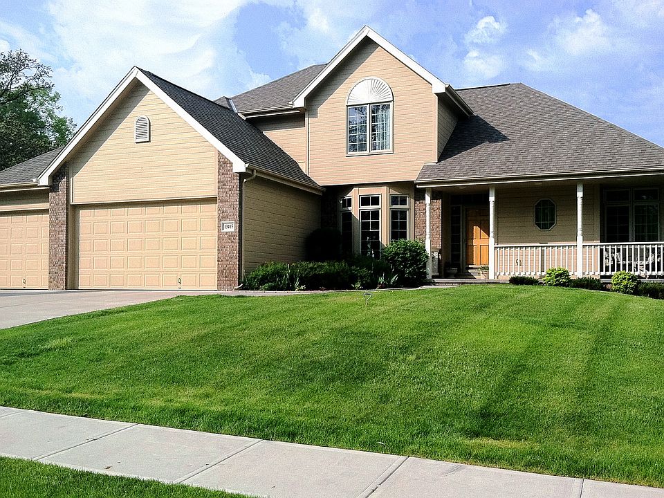 1st image of 13405 Lochmoor Cir