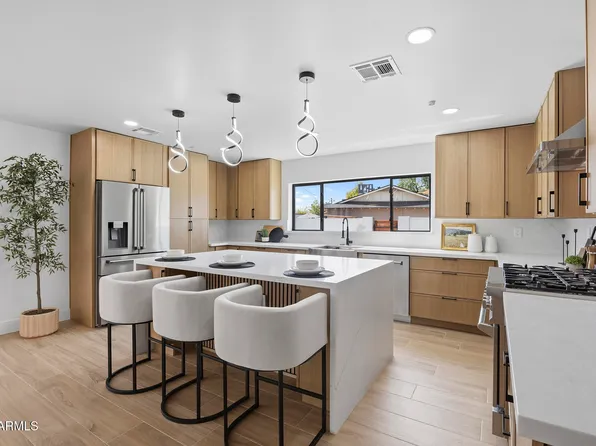 8401 E AVALON Drive, Scottsdale, AZ 85251