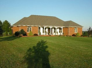 2718 Fairway Dr, Draper, VA 24324