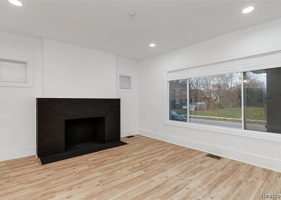 3297 Taylor St, photo 12