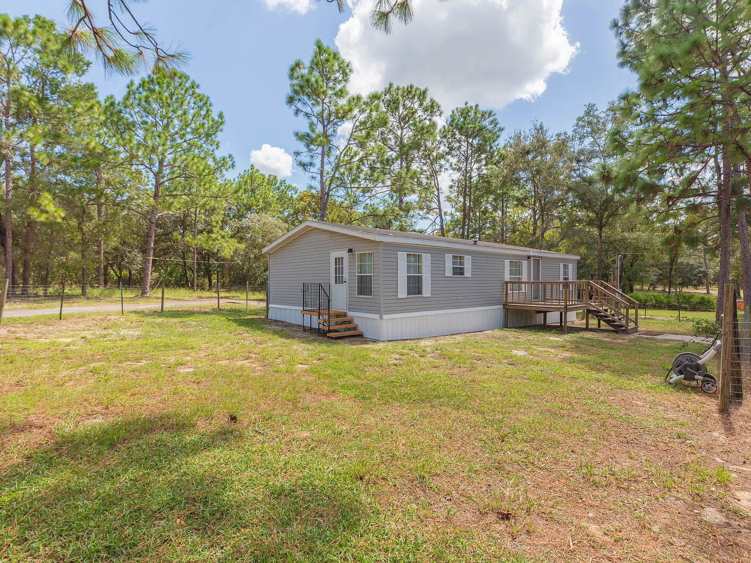 3 bed, 1152 sqft, $2,050 — Photo 4