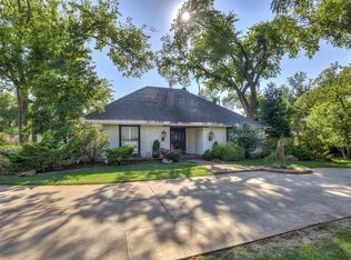 2932 Brush Creek Rd, Oklahoma City, OK 73120