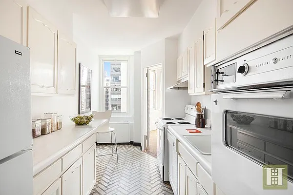 Sold by Halstead Real Estate | media 4