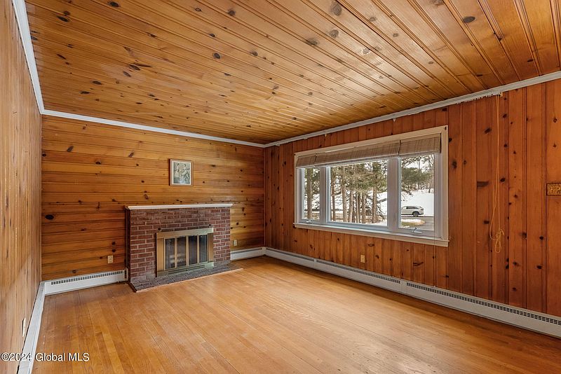 4th image of 154 Willow Street