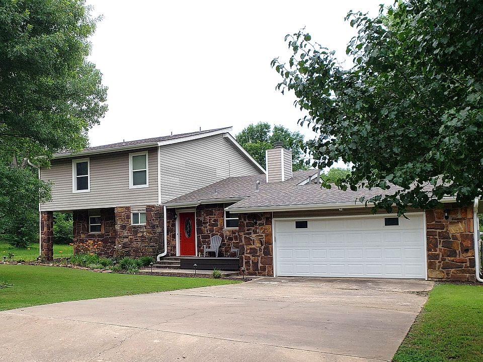 1st image of 23438 E King Ct
