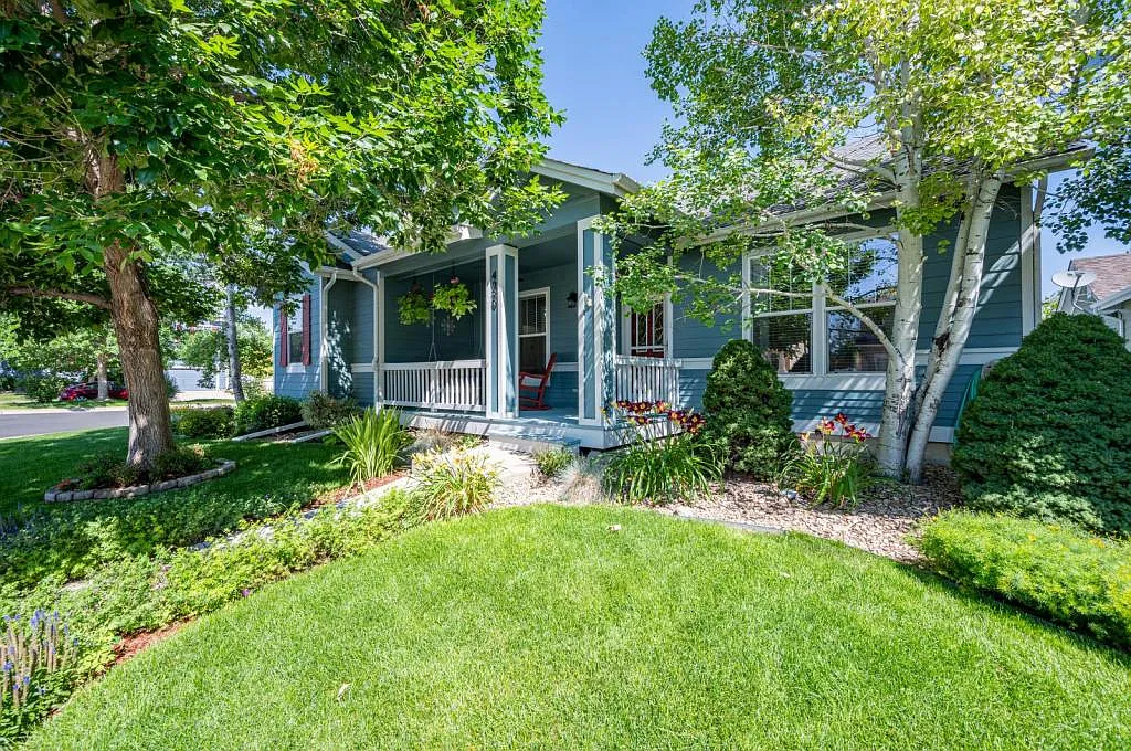4220 Ravenna Place — Photo 3