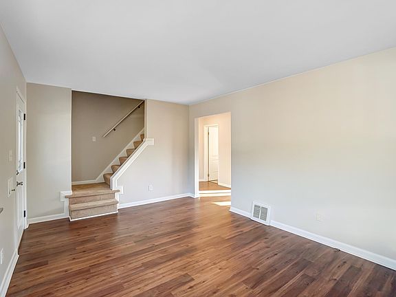 5th image of 6490 Golfway Dr