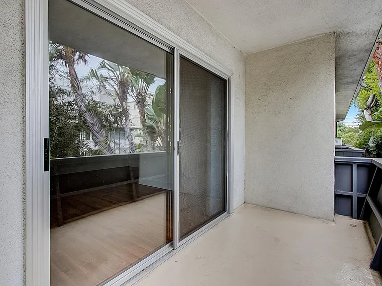 1800 Prosser Ave #9 — Photo 8