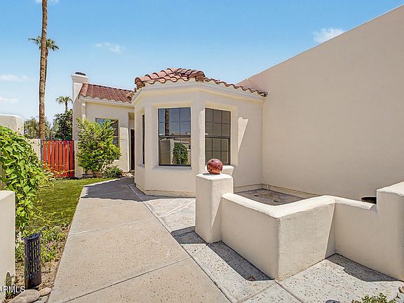 4th image of 2162 E Loma Vista Drive