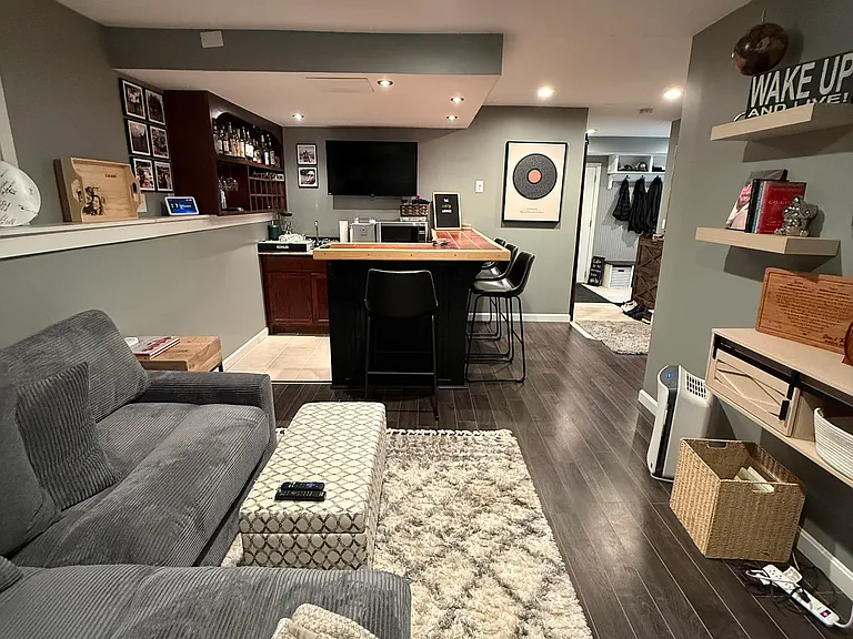 24 Patricia Ln — Photo 17