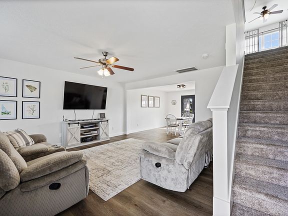 2nd image of 3121 Saint Charles Ave