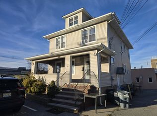 2 Grove St, South Hackensack, NJ 07606