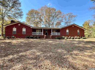 225 Hillside Dr, Arab, AL 35016