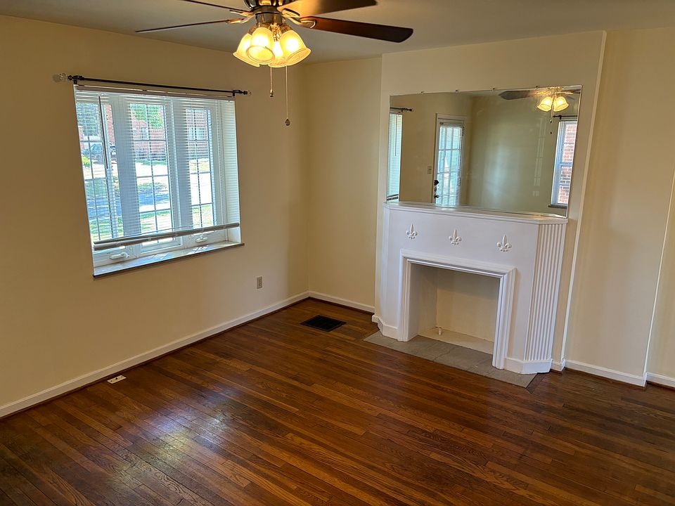 Living room.