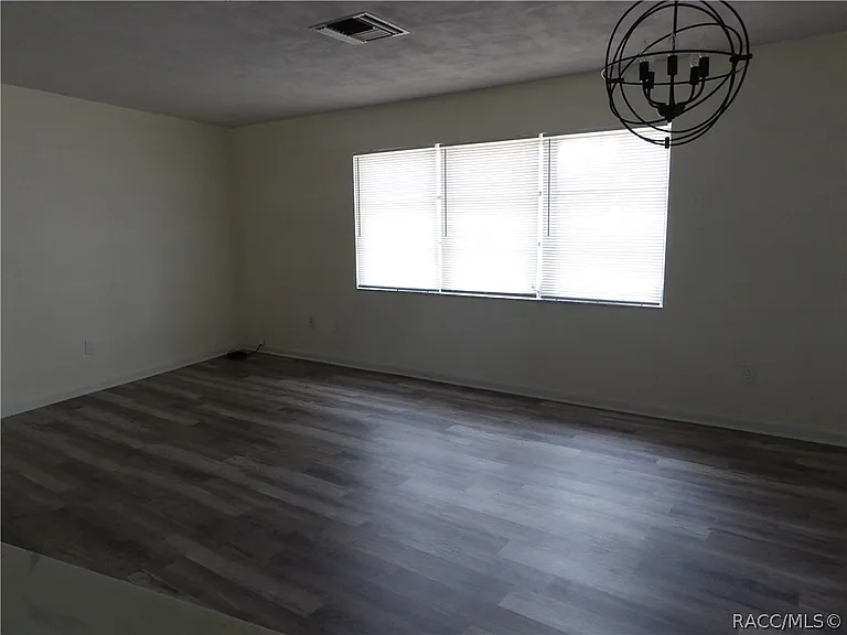 2085 W Argus Pl — Photo 4