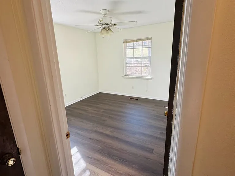 3212 Berkley Dr — Photo 22