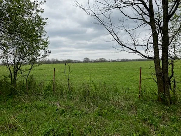 19260 Leo Shook Dr #2, Decatur, AR 72722