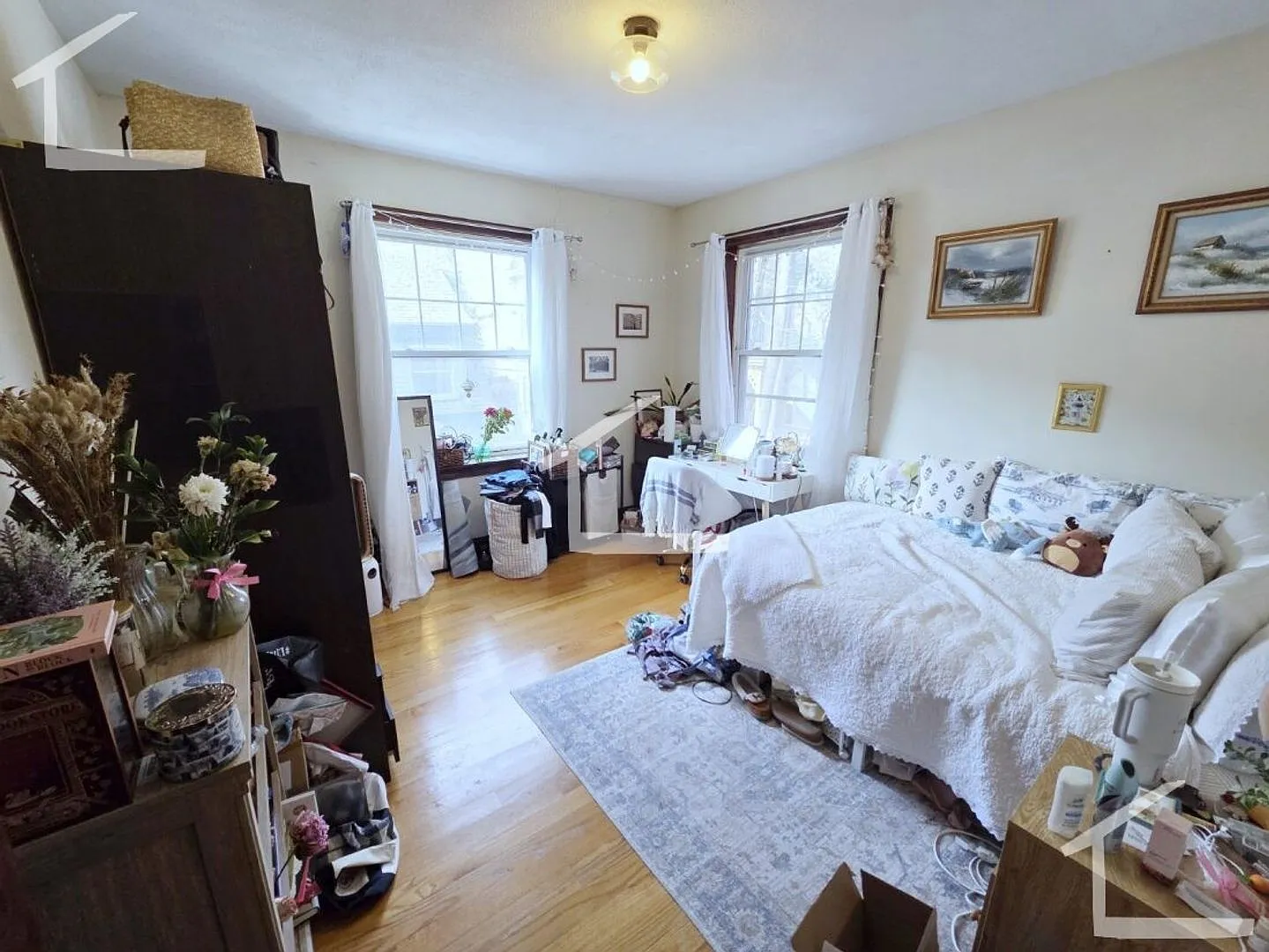 Awesome 3.5 Bed 2 Bath In Brookline... Sept 1st Move In!! — Photo 3