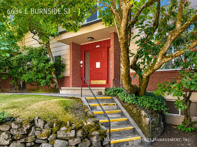 BURN01 - Northview Apartments — Photo 1