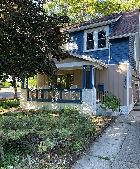 1315 Packard St — Photo 1