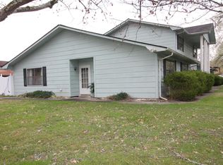 101 Goldenview Ln, Oak Ridge, TN 37830