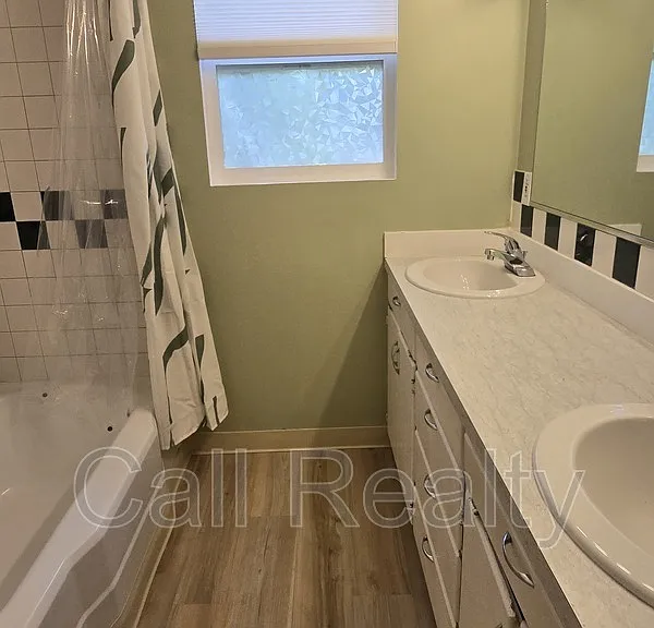 7610 E South Riverway Ave — Photo 6