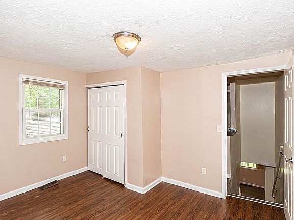 5th image of 2519 Highland Pl
