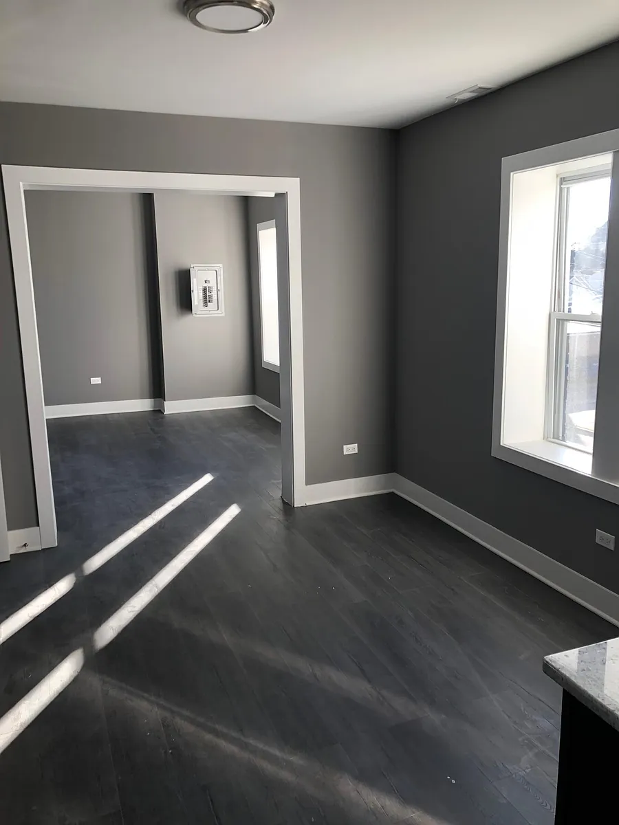 Building Photo - 2059 W 19th St #2R