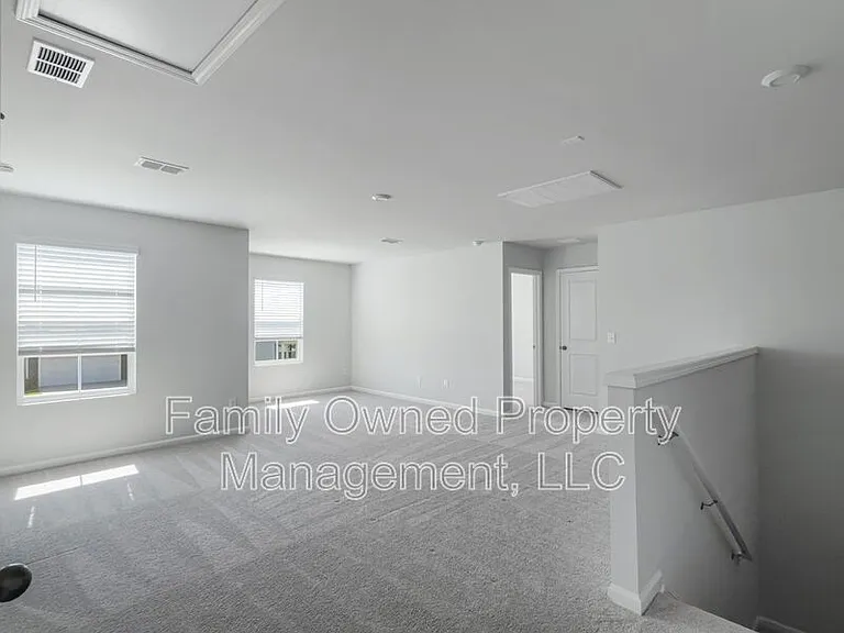 519 Donnas View Way — Photo 25