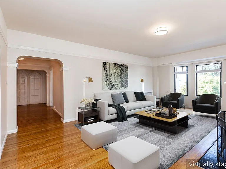 2275 Broadway — Photo 27